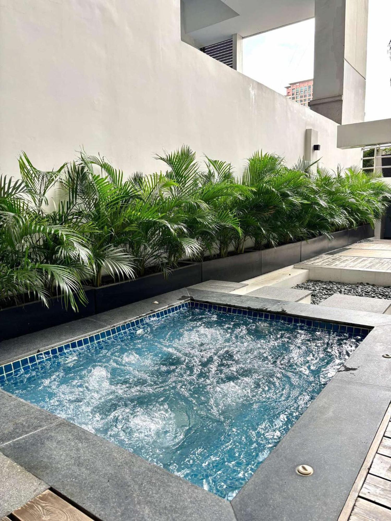 Greenbelt Hamilton Tower 1 Legazpi Makati City Exterior photo